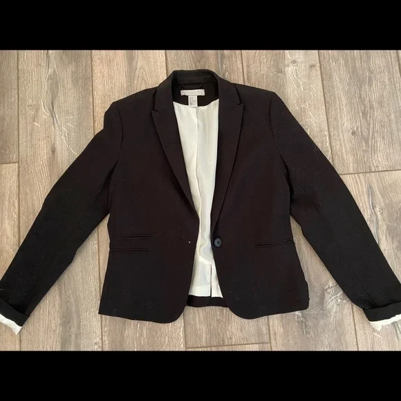 Blazer - Picture 1 of 1
